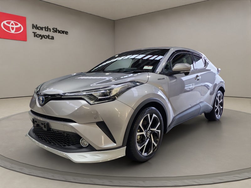 2018 Toyota C-HR 1.8L Hybrid G LED Edition 2WD SUV image 4