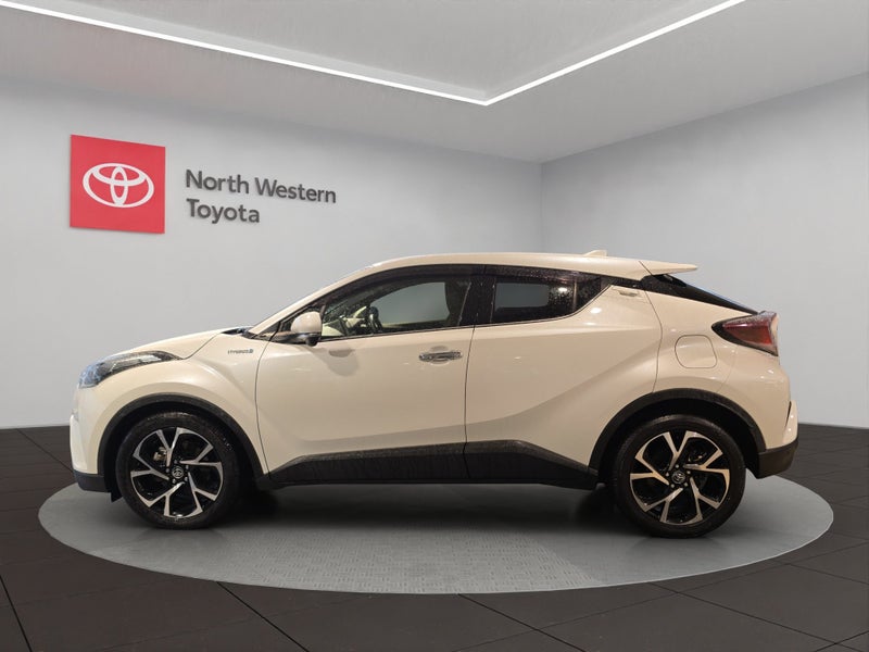 2018 Toyota C-HR 1.8L Hybrid G LED Edition SUV image 4