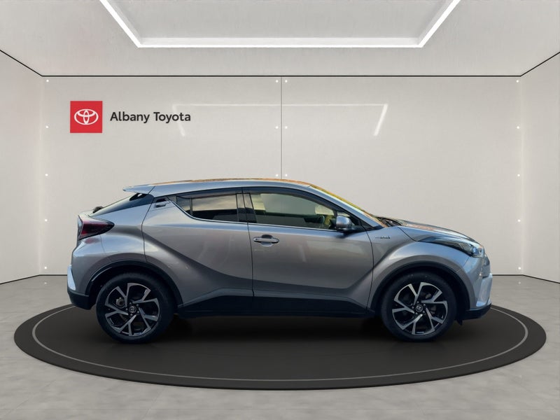 2018 Toyota C-HR 1.8P/Hybrid G Spec image 2