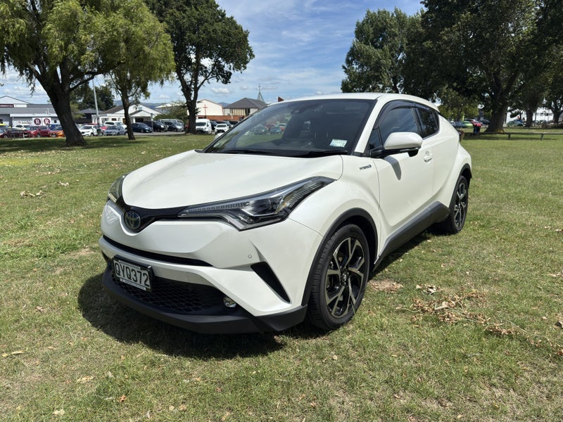 2018 Toyota C-HR 1.8PH G Hybrid Automatic SUV image 3
