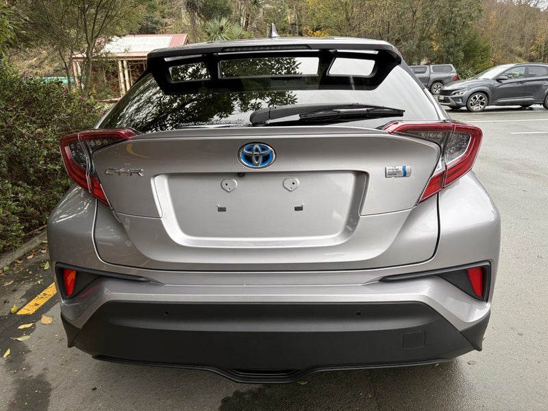 2018 Toyota C-HR G image 4