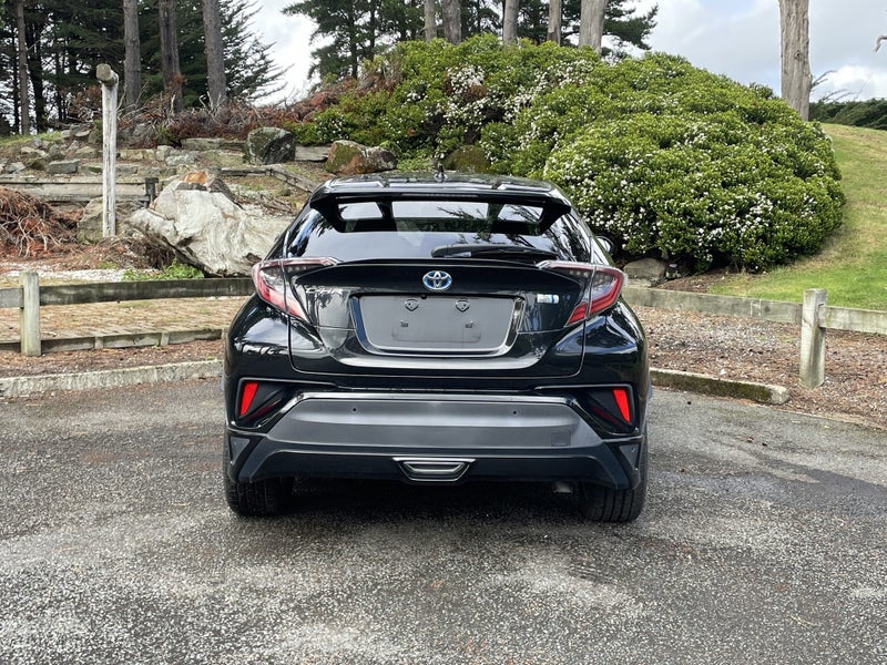 2018 Toyota C-HR G LED Edition image 5