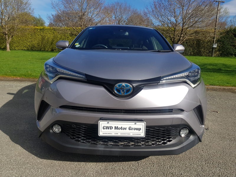 2018 Toyota C-HR G LED Edition CVT FWD image 2