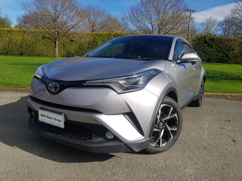 2018 Toyota C-HR G LED Edition CVT FWD image 3