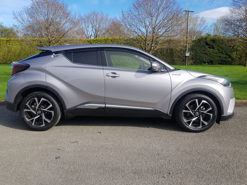 2018 Toyota C-HR G LED Edition CVT FWD image 5