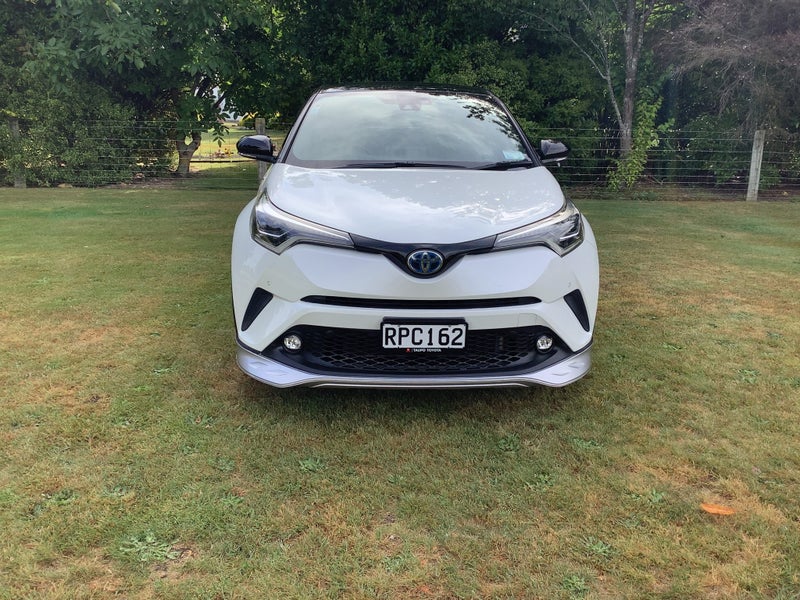 2018 Toyota C-HR G Spec 1.8 Hybrid Electric Veh... image 3