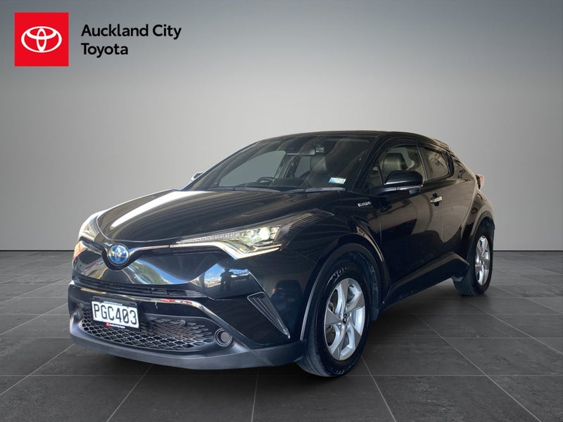 2018 Toyota C-HR Hybrid image 3