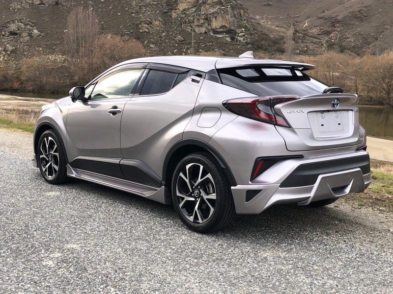 2018 Toyota C-HR Hybrid 1.8 Auto Hybrid LED Edi... image 5