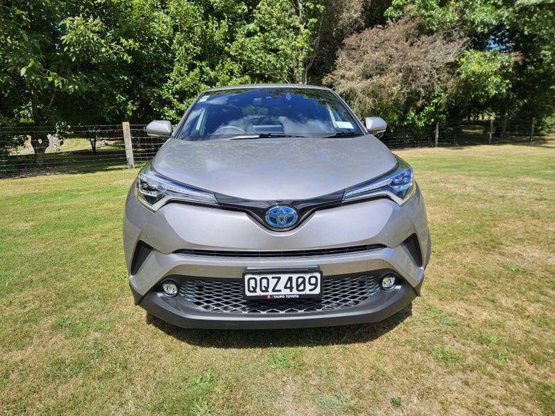 2018 Toyota C-HR Hybrid image 3