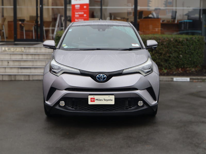 2018 Toyota C-HR HYBRID G, Push Start image 2