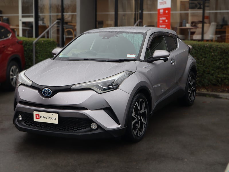 2018 Toyota C-HR HYBRID G, Push Start image 3