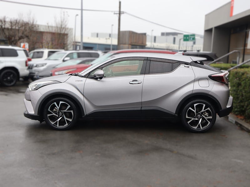 2018 Toyota C-HR HYBRID G, Push Start image 4