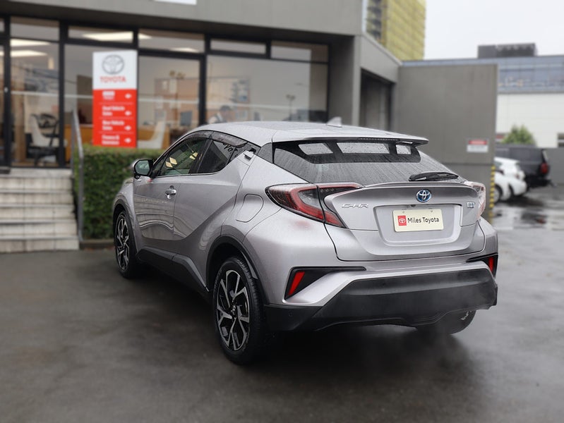 2018 Toyota C-HR HYBRID G, Push Start image 5