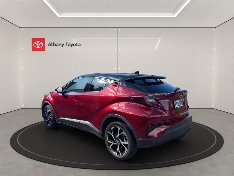 2018 Toyota C-HR Limited 1.2PT CVT FWD SUV/5D/5... image 5