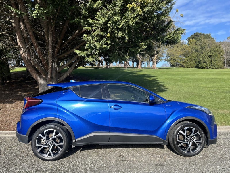 2018 Toyota C-HR Limited 1.2PT CVT FWD SUV/5D/5S image 3