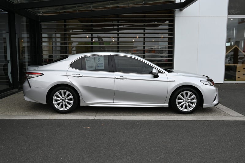 2018 Toyota Camry SX 2.5 Petrol Hybrid FWD Sedan image 5
