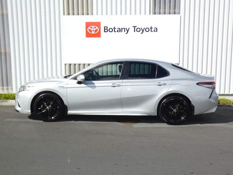 2018 Toyota Camry SX 2.5P HV ECVT image 5