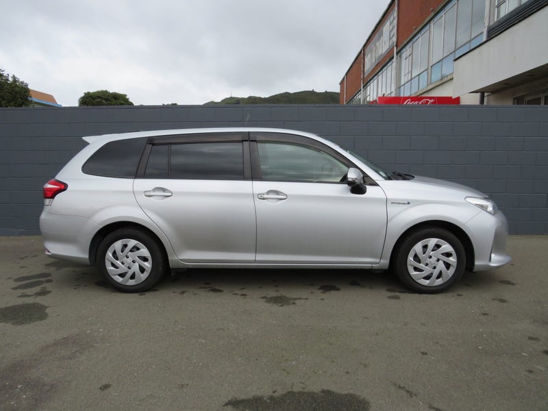 2018 Toyota Corolla 1.5 Hybrid Wagon image 4
