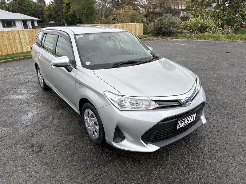 2018 Toyota Corolla 1.5 Hybrid Wagon CVT 2WD image 1