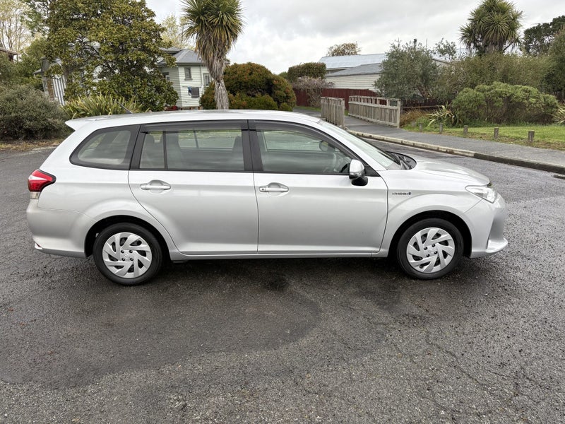 2018 Toyota Corolla 1.5 Hybrid Wagon CVT 2WD image 3