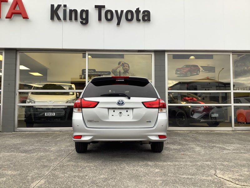 2018 Toyota Corolla 1.5 Hybrid Wagon CVT 2WD image 4