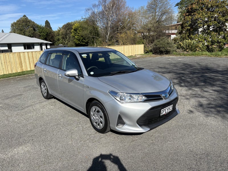 2018 Toyota Corolla 1.5 Hybrid Wagon CVT 2WD (N... image 1