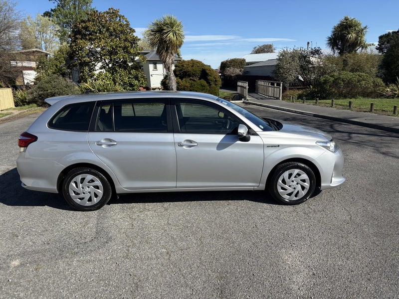 2018 Toyota Corolla 1.5 Hybrid Wagon CVT 2WD (N... image 5