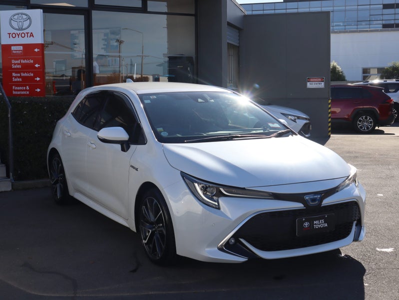 2018 Toyota Corolla 1.8 Hybrid Sport image 1
