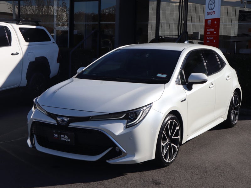 2018 Toyota Corolla 1.8 Hybrid Sport image 3