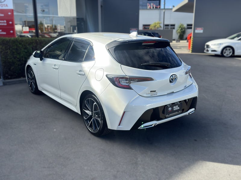 2018 Toyota Corolla 1.8 Hybrid Z Spec 2WD image 5