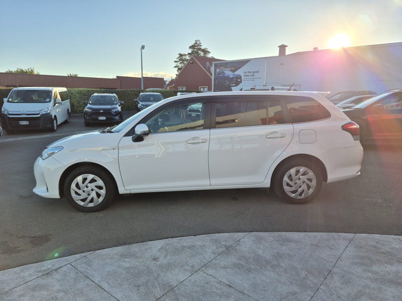 2018 Toyota Corolla Fielder 1.5 Hybrid G Automa... image 5