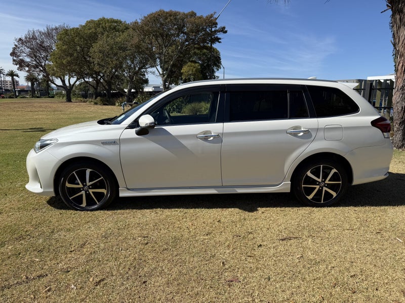 2018 Toyota Corolla Fielder 1.5 Hybrid G WxB Au... image 4