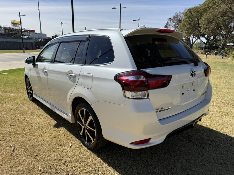 2018 Toyota Corolla Fielder 1.5 Hybrid G WxB Au... image 5