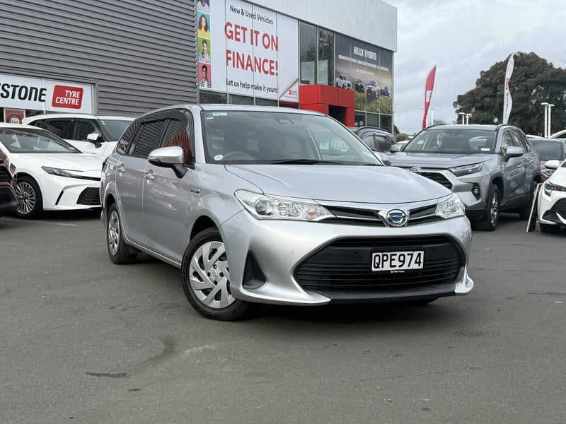 2018 Toyota Corolla Fielder 1.5 Hybrid Wagon image 5
