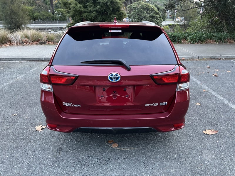 2018 Toyota Corolla Fielder 1.5 Hybrid Wagon image 4