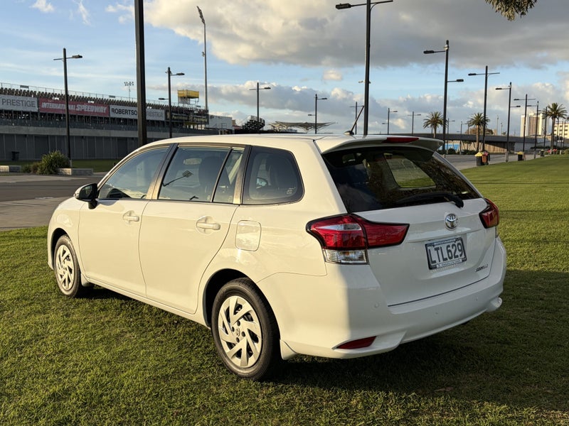 2018 Toyota Corolla GX 1.5P CVT FWD Automatic W... image 5