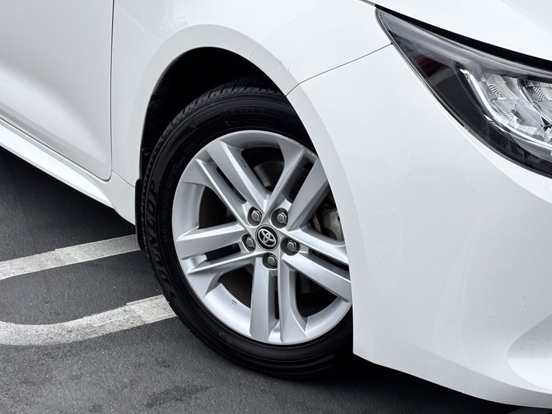 2018 Toyota Corolla GX 2.0 PETROL ECONOMICAL HATCH image 5