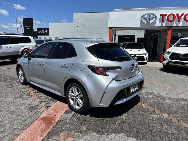 2018 Toyota Corolla GX 2.0P CVT FWD HB/5D/5S -... image 5