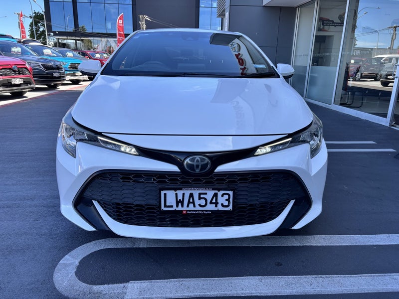 2018 Toyota Corolla GX 2.0P PETROL POPULAR HATCH image 4