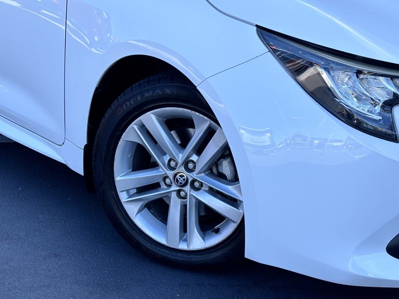 2018 Toyota Corolla GX 2.0P PETROL POPULAR HATCH image 5