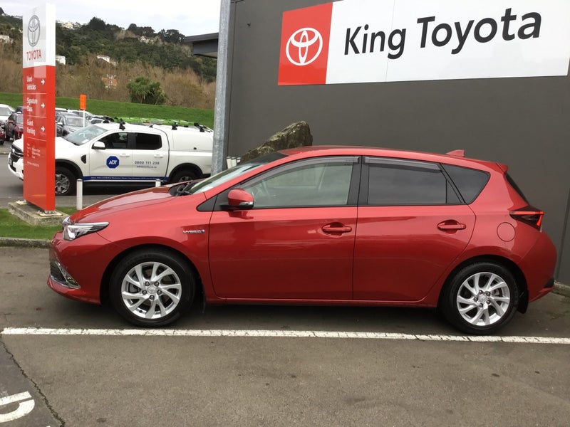 2018 Toyota Corolla Hybrid 1.8P ELECTRIC HATCH... image 2