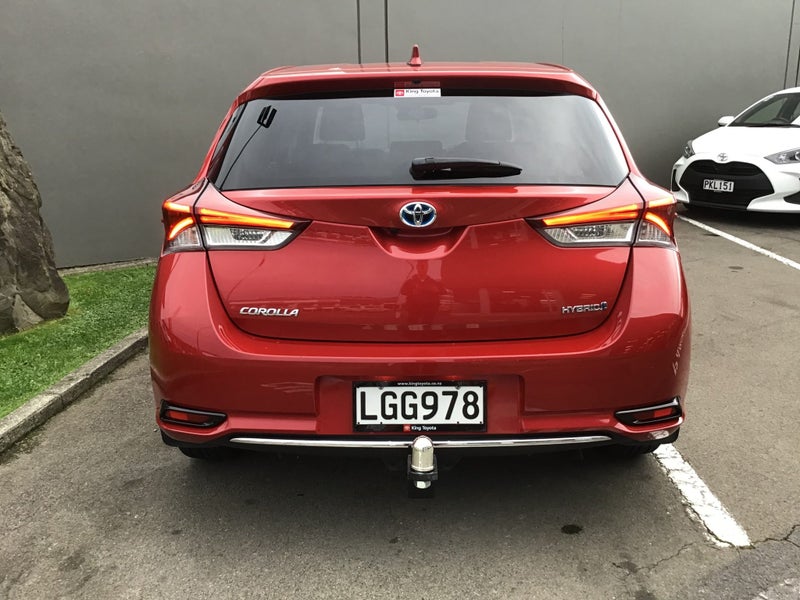 2018 Toyota Corolla Hybrid 1.8P ELECTRIC HATCH... image 3