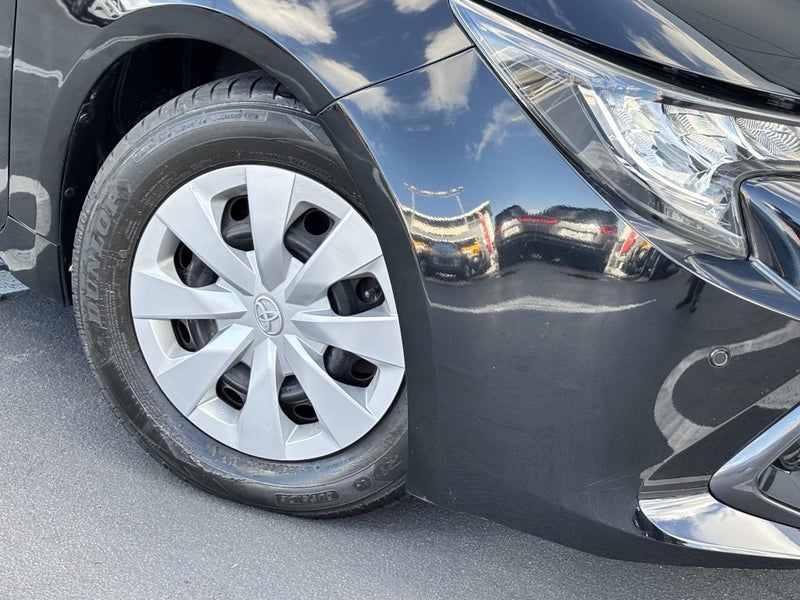 2018 Toyota Corolla Hybrid image 5