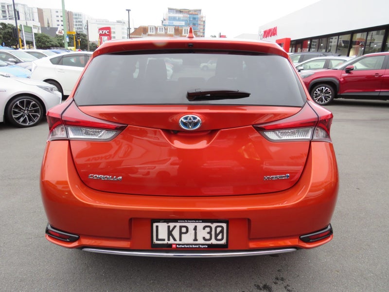 2018 Toyota Corolla HYBRID FWD 1.8P HATCH/5 ECVT image 5