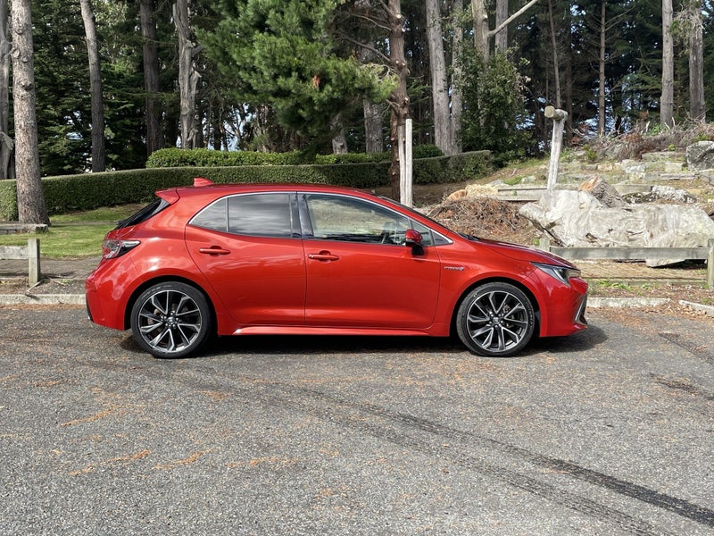 2018 Toyota Corolla Sport 1.8 Hybrid image 3