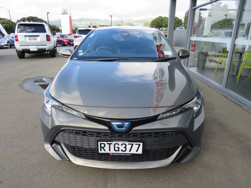 2018 Toyota Corolla Sport 1.8 Hybrid G image 2