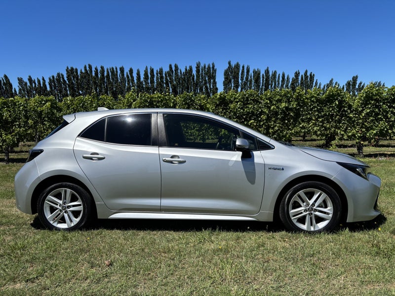 2018 Toyota Corolla Sport 1.8 Hybrid G 5 Dr Hat... image 3