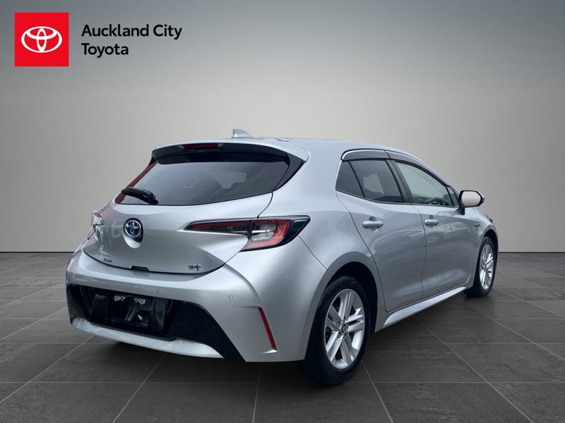 2018 Toyota Corolla Sport 1.8 Hybrid G 5 Dr Hat... image 3