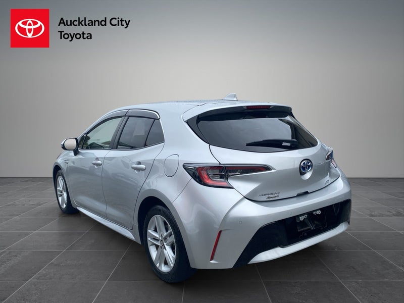 2018 Toyota Corolla Sport 1.8 Hybrid G 5 Dr Hat... image 5