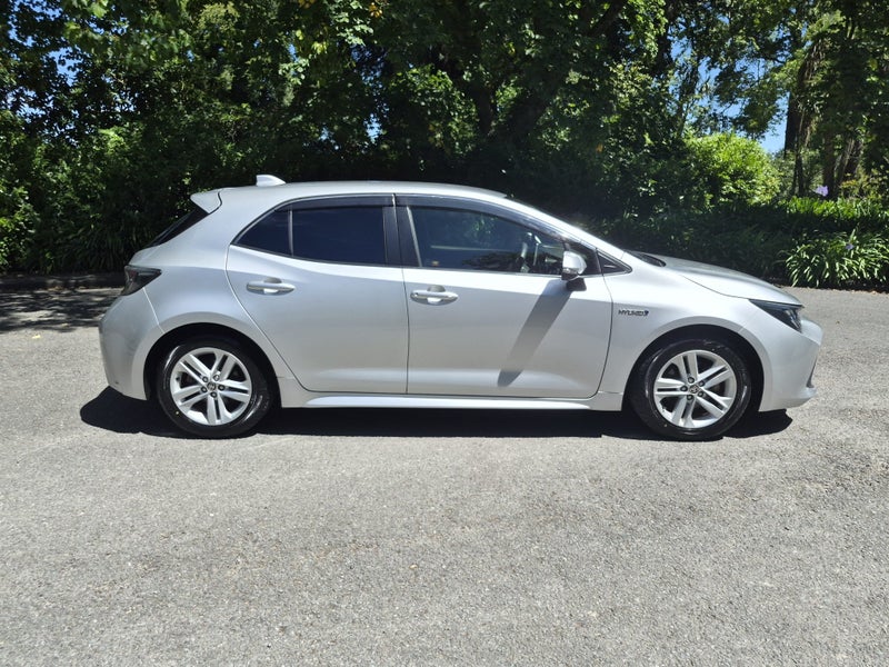 2018 Toyota Corolla Sport 1.8 Hybrid G 5 Dr Hatch image 2